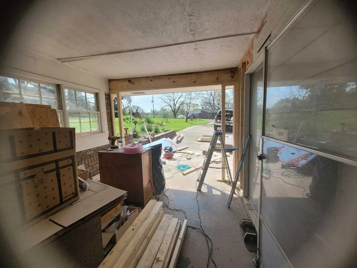 Air movers and dehumidifier for Drying & Dehumidification in Algonquin